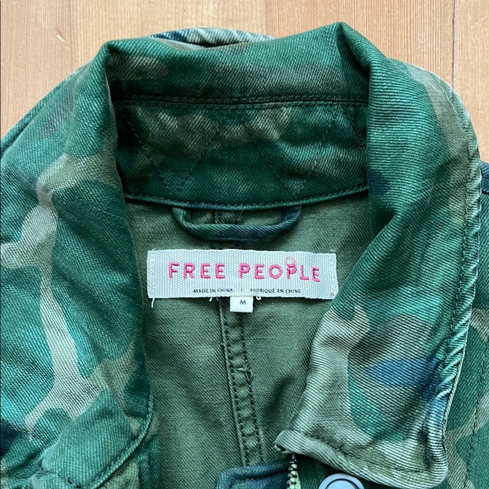 Free People Seize The Day Camouflage Green Jacket - Picture 2 of 5